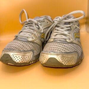 Saucony Grid Runner Sneakers, women size 7